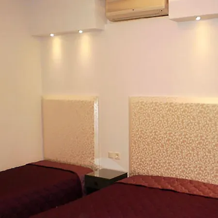 Niki アパートホテル