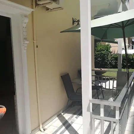 Niki アパートホテル