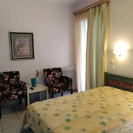 Niki アパートホテル 3*