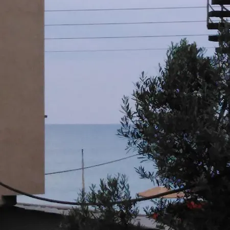 アパートホテル Niki Olympiakí Aktí