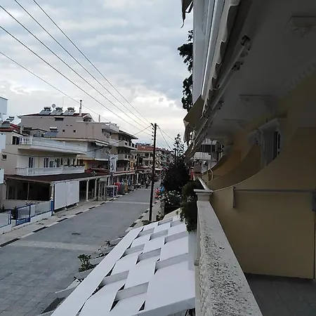 Niki Aparthotel 3*